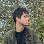 Estudiante de Filología Hispánica en la Universidad de Coruña se ofrece como profesor particular de lengua y literatura